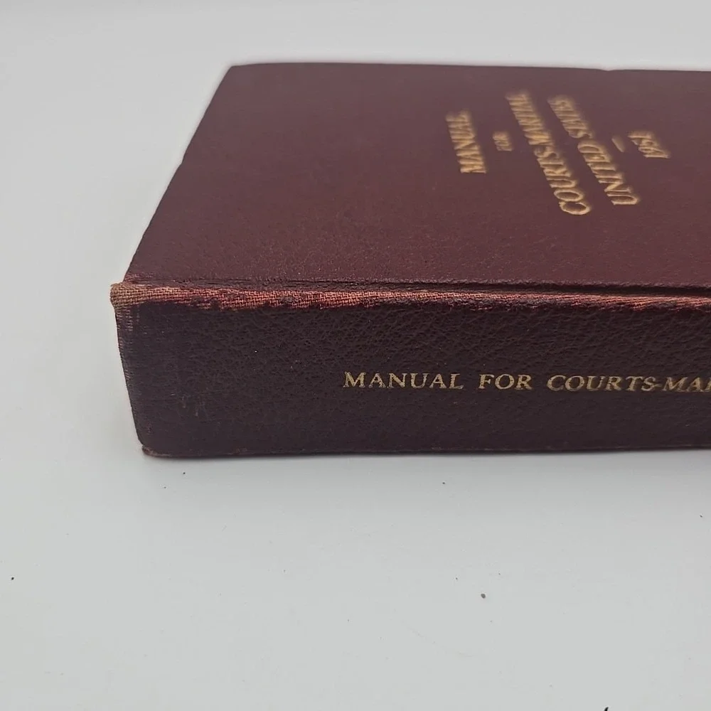 Manual For Courts‎ Martial United States 1951 with Cumulative pocket part book